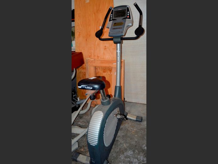 TROJAN INTERACTIVE PLATINUM EXERCISE BICYCLE [Faulty]