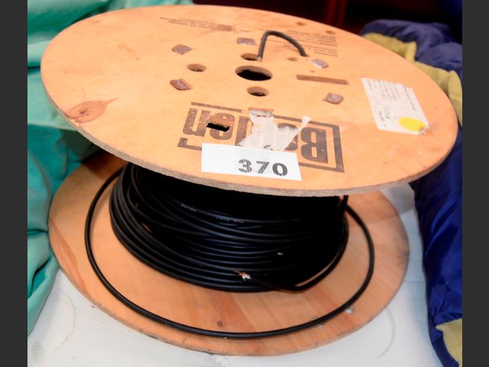ROLL COMMUNICATION CABLE