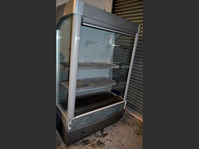 FRIGOREX DELI DISPLAY FRIDGE [Switches on]