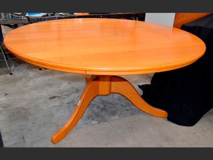 OAK CIRCULAR DINING TABLE, 150cm Diameter x 73cm High