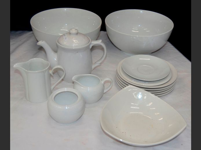LOT: WHITE BOWLS, SIDE PLATES, TEAPOT, MILK JUG, etc