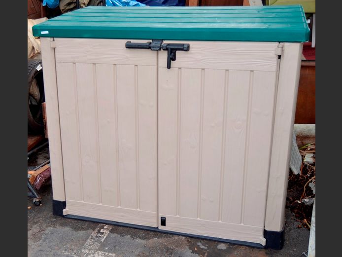 KETER "STORE-IT-OUT MAX" GARDEN STORAGE BOX, 145.5 x 82 x 125cm