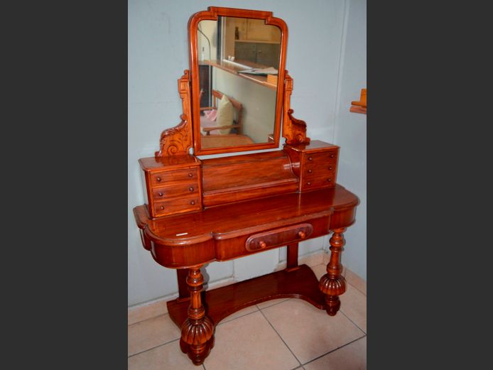 VICTORIAN MAHOGANY 7-DRAWER DRESSING TABLE WITH MIRROR & STOOL, 120 x 45 x 165cm & 35 x 35 x 48cm