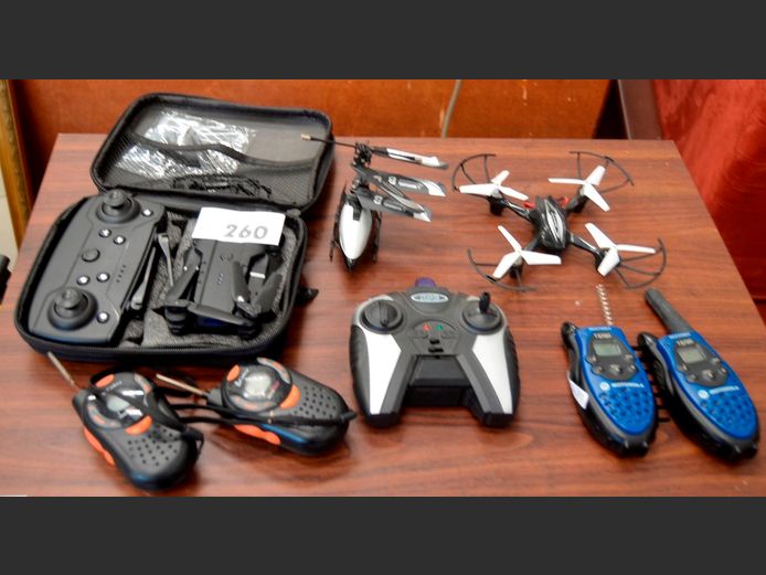 SET MOTOROLA WALKIE TALKIES, SMALL DRONES, etc [Untested]