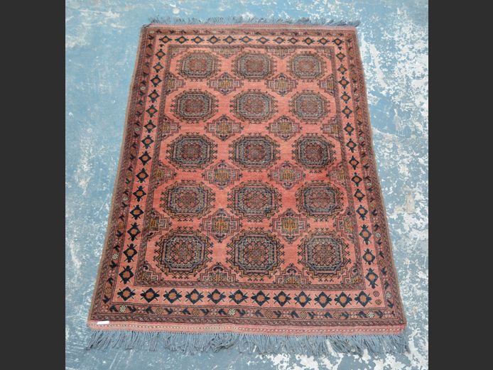 TURKOMAN PERSIAN CARPET, 193 x 125cm [Q]