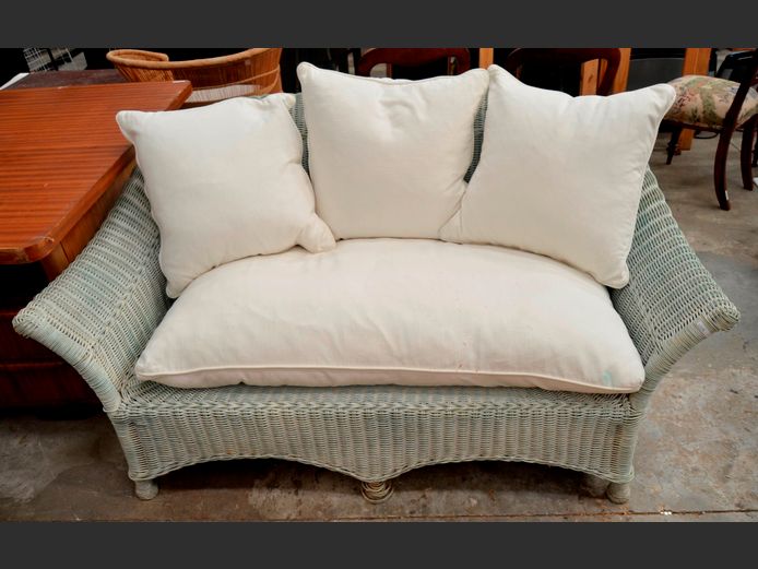 WICKER 2-SEATER COUCH WITH CUSHIONS, 158 x 90cm