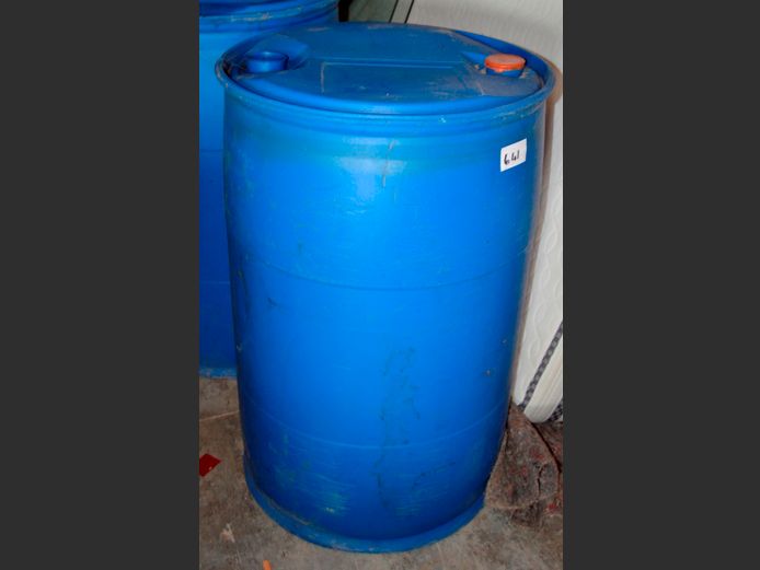 BLUE PLASTIC 210 LITRE DRUM, 58cm Diameter x 93cm High