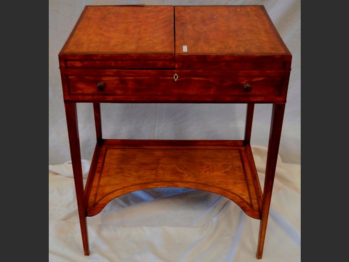 SHERATON WALNUT INLAID DESK, 65 x 48 x 79cm [In need of TLC]