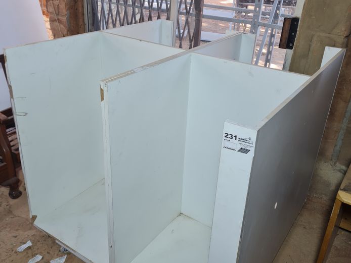 MOBILE WOODEN SHELF