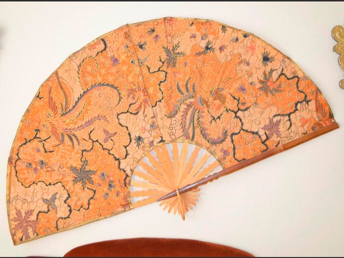 OVERSIZED CHINESE FAN, 109 x 56cm