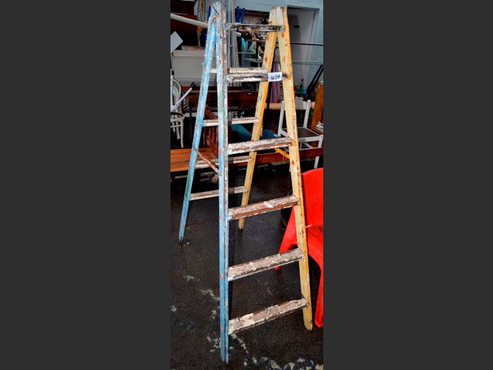 YELLOW PAINTED 6-STEP WOODEN LADDER
