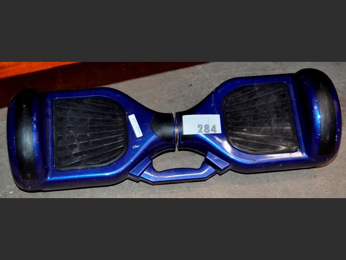 6" HOVERBOARD [Switches on]