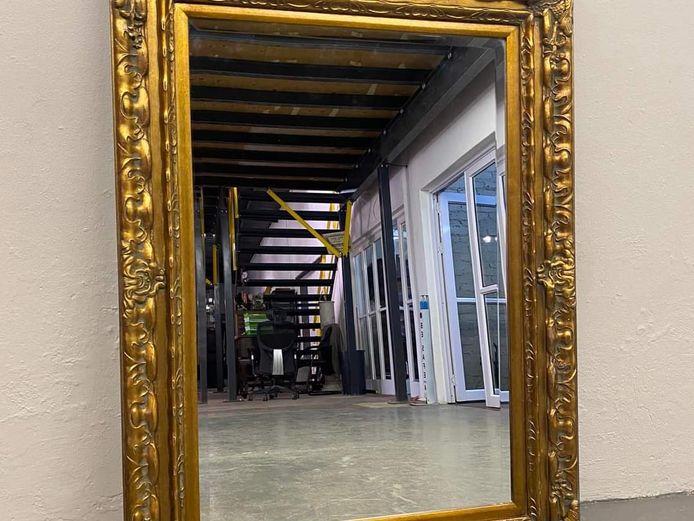 Beveled edge mirror
