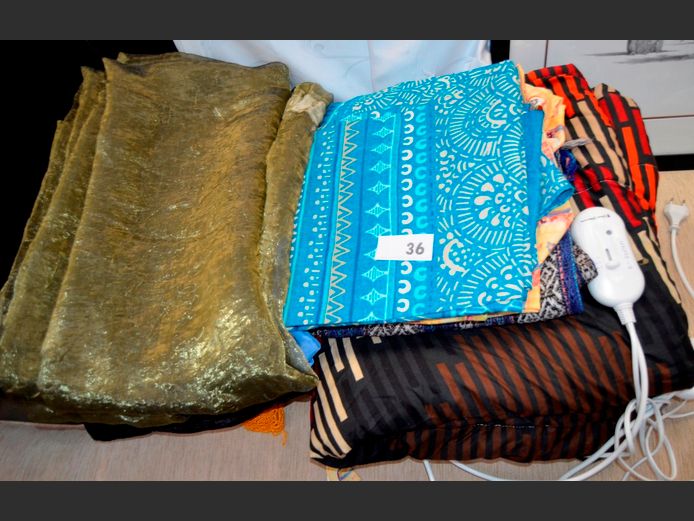 PURE PLEASURE QUEEN SIZE ELECTRIC BLANKET, DOUBLE COMFORTER, CURTAINS, etc