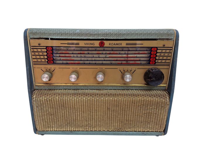 Vintage 1950s Viking Roamer Portable Valve Radio