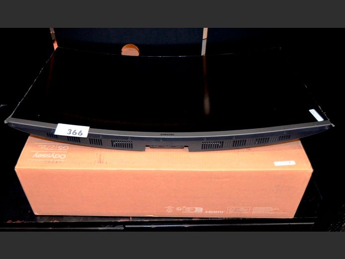 LOT: SAMSUNG 27" MONITOR & A 32" CURVE MONITOR [Switch on, damaged]