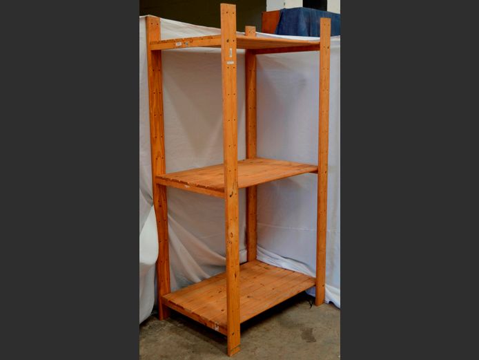 PINE 3-TIER SHELF, 92 x 64 x 186cm [Needs braces]