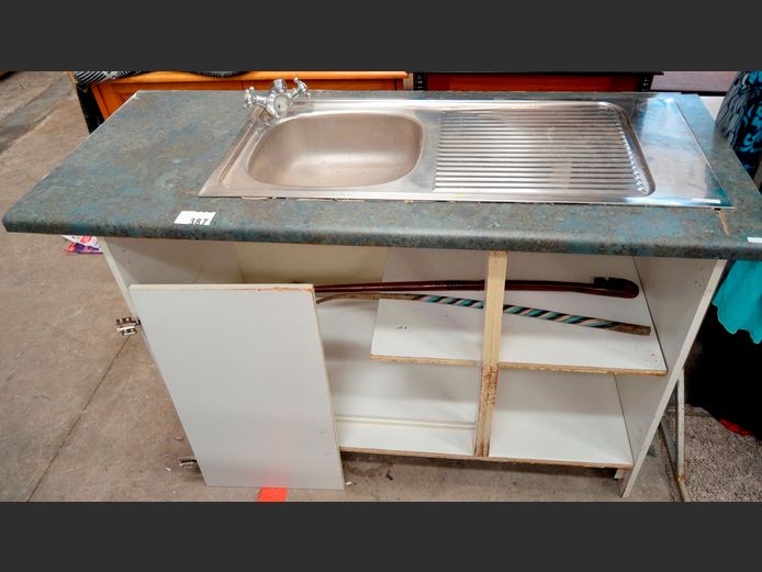 WHITE KITCHEN CUPBOARD WITH STAINLESS STEEL SINK & TAP, 143 x 60 x 91cm [Needs attention]