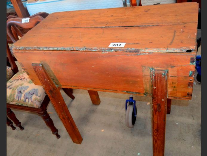 ANTIQUE DUTCH YELLOWWOOD & OREGON PINE MEELKUS, 93 x 45 x 86cm