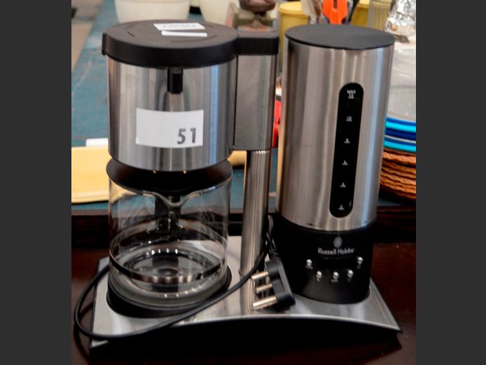 RUSSELL HOBBS BRUSHED ALUMINIUM COFFEE MACHINE [Faulty]