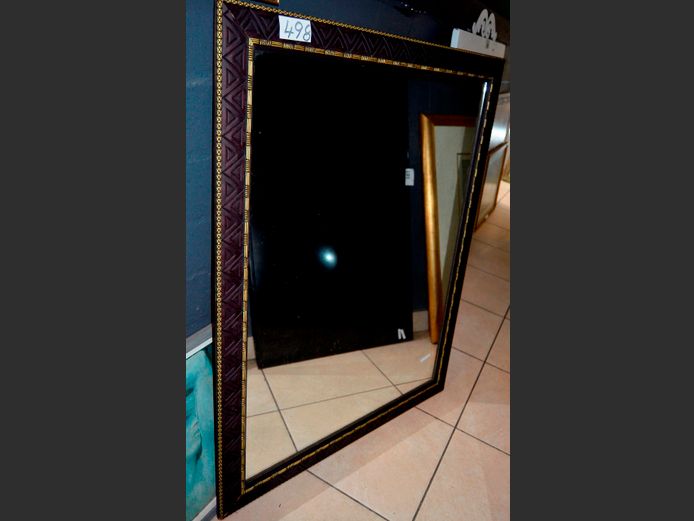 BLACK & GILT FRAMED MIRROR, 115 x 89cm