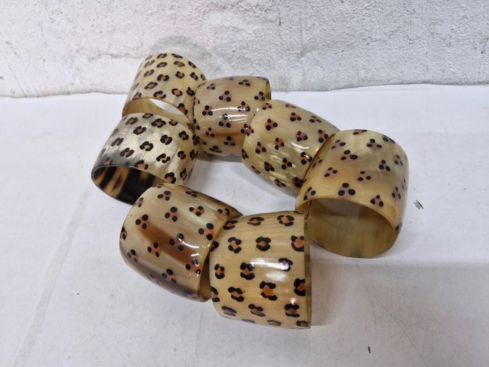 Leopard Print Polished Horn Napkin Ring Set