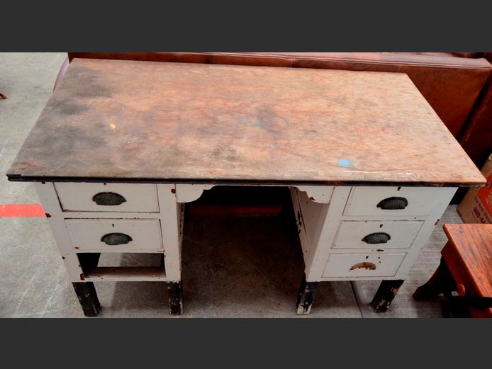 OAK & WHITE 5-DRAWER DESK, 122 x 60 x 76cm [Needs a drawer & restoration]