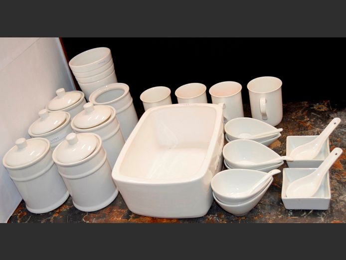 MAXWELL & WILLIAMS MUGS, CERAMIC STORAGE CONTAINERS WITH LIDS, CERAMIC ICE CREAM DISH, etc