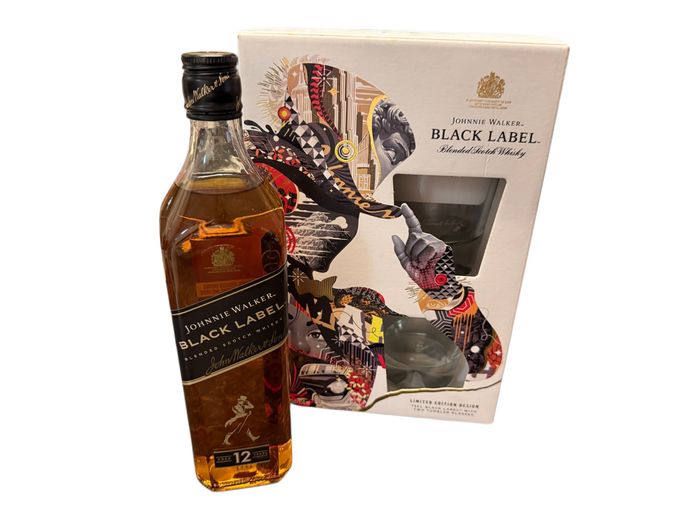 Johnnie Walker Black Label – Limited Edition Gift Set (with 2 Glasses)