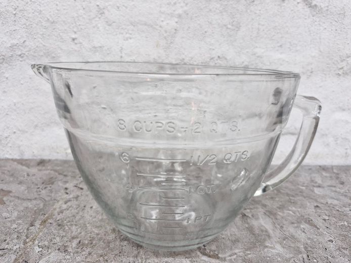 Large 2 Litre Anchor Hocking Clear Glass Measuring Batter Bowl