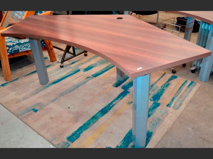 MAHOGANY FOIL TOP CORNER DESK, 190 x 100 x 74cm [Corners need attention]