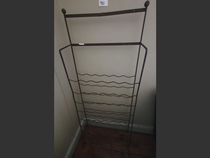 RUSTIC METAL 8-TIER WALL MOUNT WINE RACK, 63 x 18 x 151cm
