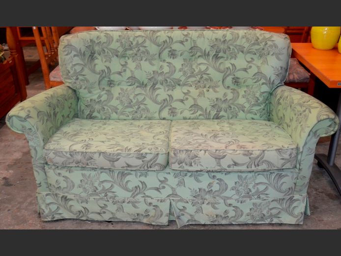 GREEN & CREAM FLORAL UPHOLSTERED 2-SEATER COUCH, 155 x 80cm