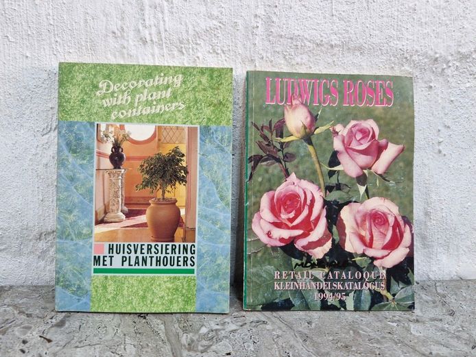 Vintage Gardening & Decor Booklet Pair 
