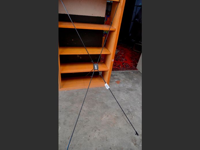 LOT: 2 x FOLDING BANNER STANDS IN BAGS