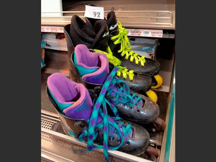LOT: 2 x PAIRS ROLLER BLADES