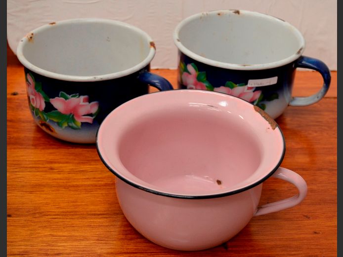 LOT OF 3: VINTAGE ENAMEL CHAMBER POTS [Chipped & rusted]