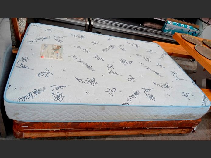 CLOUD NINE DOUBLE MATTRESS ON BASE [Base needs re-covering]