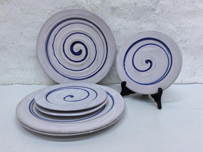 6-Piece Hand-Painted Blue Swirl Ceramic Plate Set