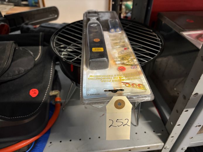 Small Coal Braai + Thermometer Fork 