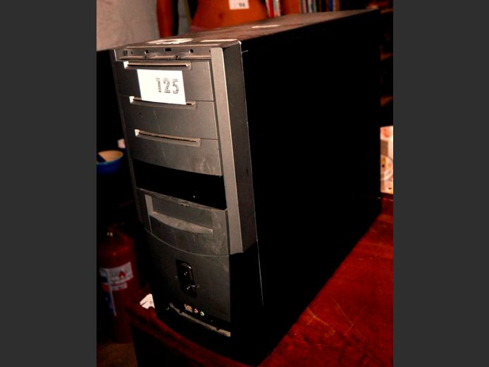 BLACK DESKTOP PC [Not working]  [#: 414711283]