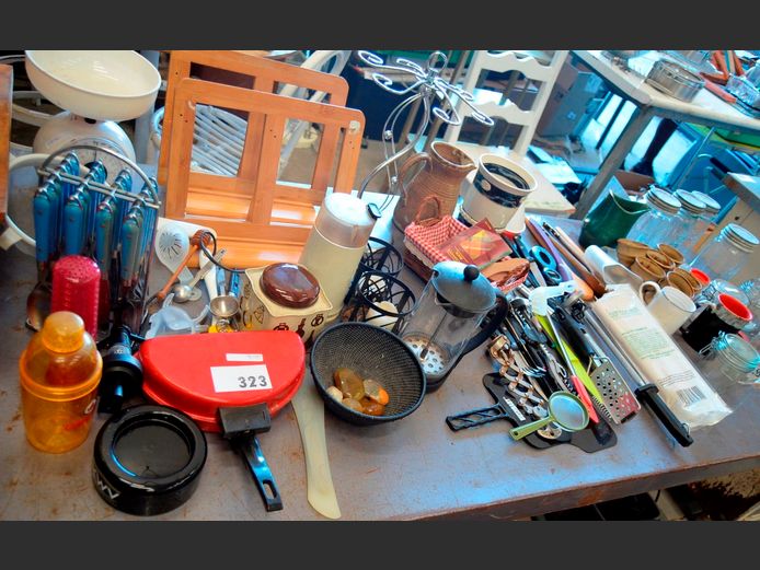 BAMBOO RECIPE BOOK STANDS, KITCHEN SCALE, CUTLERY, etc