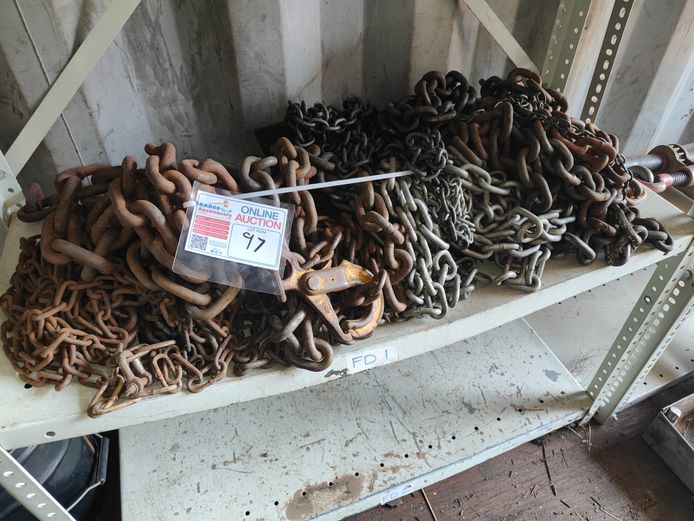 LOT LOWBED TIE-DOWN CHANGE & VARIOUS OTHER CHAINS