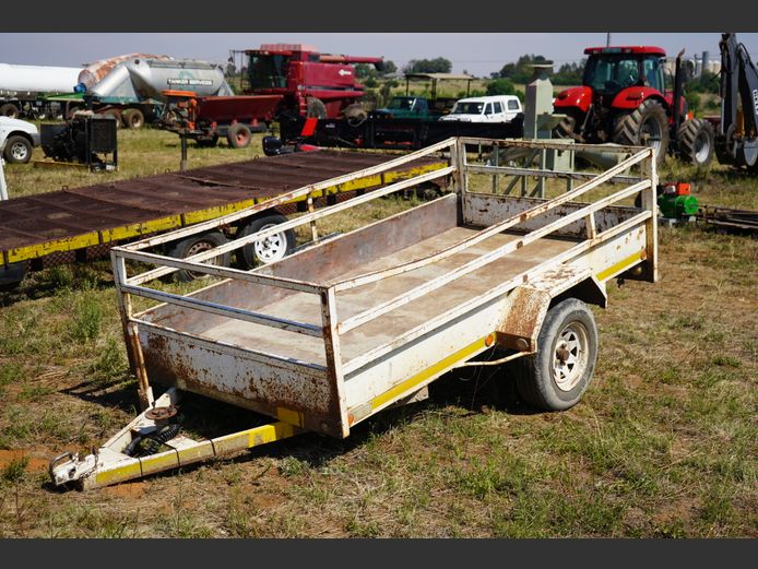 LUDICK TRAILER; 2010; DTP058FS