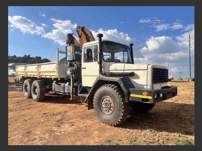 Samil 100 (6x6) Dropside Compa Crane  (20t)