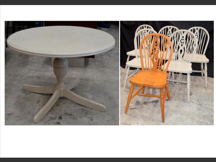 CIRCULAR GREY PAINTED DINING TABLE WITH 6 WINDSOR CHAIRS, 110cm Diameter x 75cm High [1 of which is unpainted]