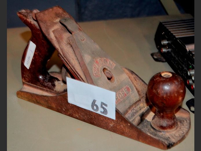 VINTAGE FALCON POP HAND PLANER
