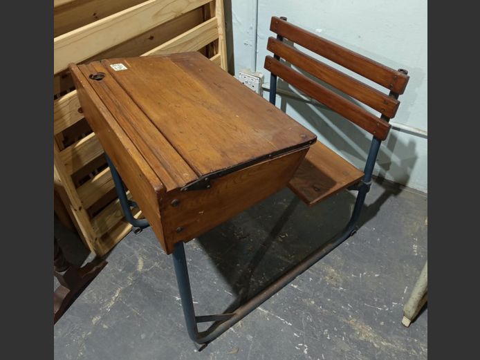 VINTAGE OAK & METAL SCHOOL DESK, 86 x 67 x 84cm