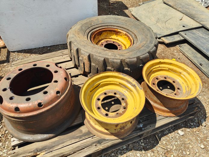 VARIOUS TLB AND TRUCK RIMS