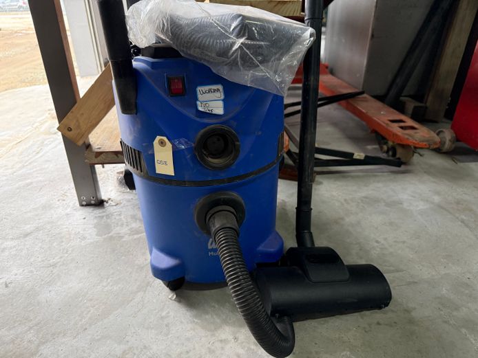 WAP Vacuum Cleaner + Pipes 